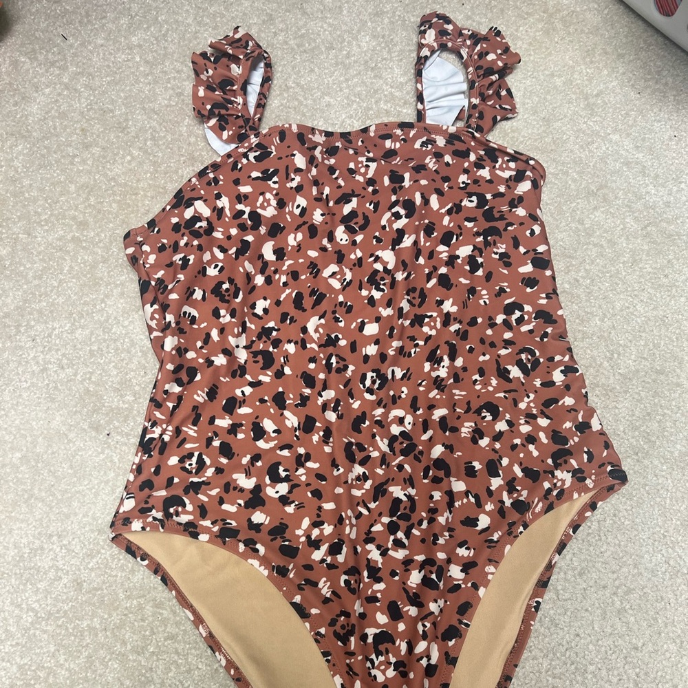 Old Navy bathing suit NWOT